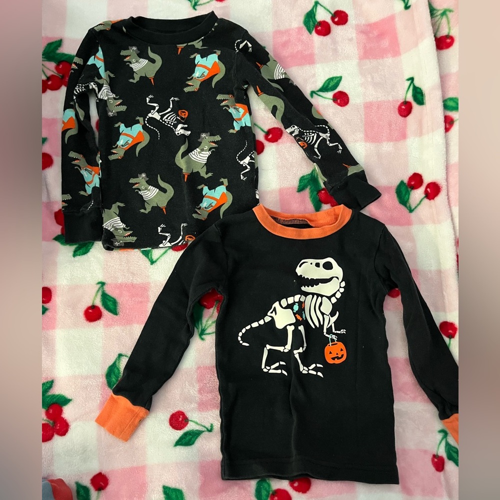 Kids Dinosaur Skeleton & dinosaur tops
